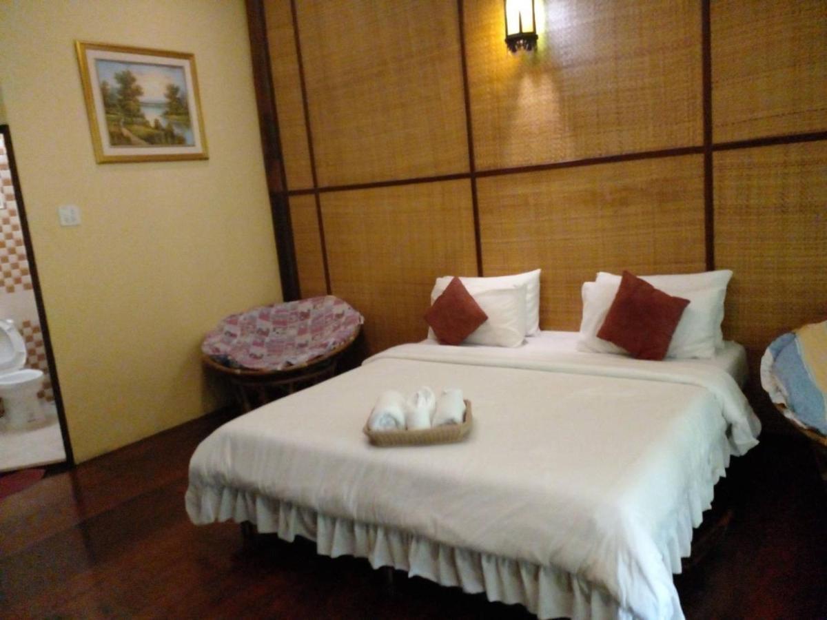 Baansuanleelawadee Resort Amphawa Ngoại thất bức ảnh