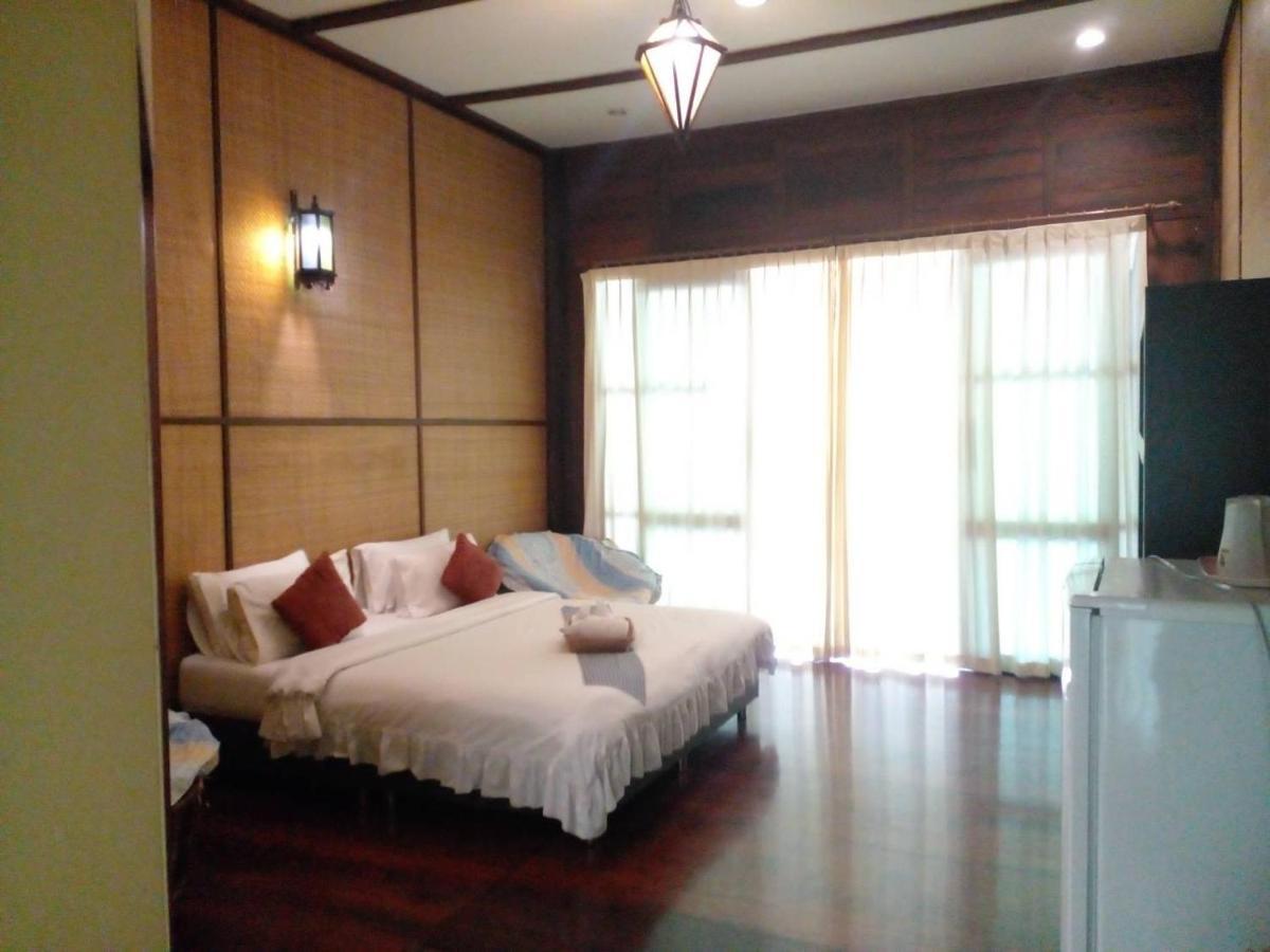 Baansuanleelawadee Resort Amphawa Ngoại thất bức ảnh