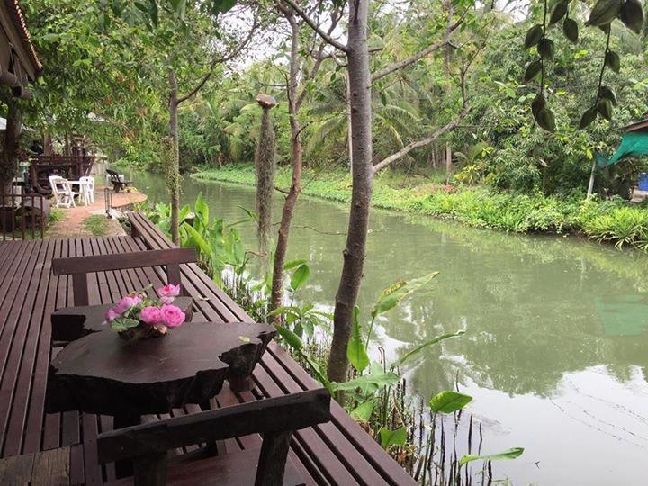 Baansuanleelawadee Resort Amphawa Ngoại thất bức ảnh