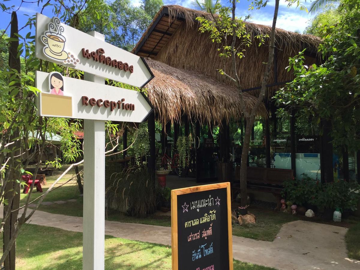 Baansuanleelawadee Resort Amphawa Ngoại thất bức ảnh